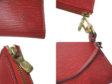 Load image into Gallery viewer, LOUIS VUITTON ルイ ヴィトン アクセサリーポーチ M52948 ポシェット アクセソワール エピ レザー レッド 美品 中古 61079