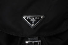 画像をギャラリービューアに読み込む, PRADA プラダ リュック デイパック バックパック Wポケット トライアングルロゴ ナイロン ブラック 1BZ677 美品 中古 61088 