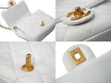 Load image into Gallery viewer, CHANEL シャネル マトラッセ ハンドバッグ シングルフラップ チェーンショルダー 29番台 ホワイト 美品 中古 61100