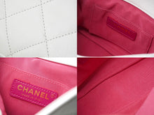 Load image into Gallery viewer, CHANEL シャネル マトラッセ ハンドバッグ シングルフラップ チェーンショルダー 29番台 ホワイト 美品 中古 61100