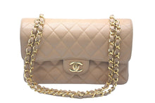 Load image into Gallery viewer, 極美品 CHANEL マトラッセ Wフラップ チェーンショルダー キャビアスキン 6番台 23cm ショルダーバッグ ベージュ ゴールド金具 中古 61101