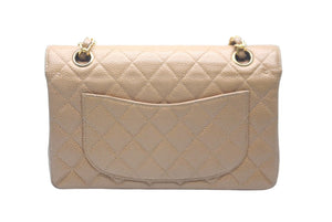 極美品 CHANEL マトラッセ Wフラップ チェーンショルダー キャビアスキン 6番台 23cm ショルダーバッグ ベージュ ゴールド金具 中古 61101