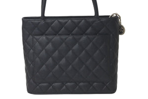 極美品 CHANEL シャネル トートバッグ 復刻トート キャビアスキン A01804 6番台 2002年頃 ココマーク シルバープレート 中古 61104
