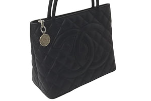 極美品 CHANEL シャネル トートバッグ 復刻トート キャビアスキン A01804 6番台 2002年頃 ココマーク シルバープレート 中古 61104