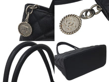 Load image into Gallery viewer, 極美品 CHANEL シャネル トートバッグ 復刻トート キャビアスキン A01804 6番台 2002年頃 ココマーク シルバープレート 中古 61104