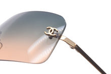 Load image into Gallery viewer, CHANEL シャネル サングラス ココマーク サイズ62□17 120 グリーン オレンジ グラデーション 4017 c.125/78 美品 中古 61135
