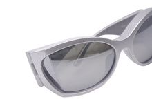Load image into Gallery viewer, 極美品 BALENCIAGA バレンシアガ バタフライフレームサングラス 657842 BB0154S グレー サイズ72□18-115 中古 61201