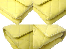 Load image into Gallery viewer, CHANEL シャネル マトラッセ 2WAY ショルダーバッグ ココマーク ラムスキン ランダム番号 イエロー ゴールド金具 美品 中古 61280