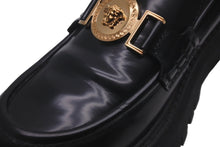 画像をギャラリービューアに読み込む, VERSACE ヴェルサーチ ローファー メデューサ 厚底 レザー サイズ38 ブラック ゴールド金具 美品 中古 61326 