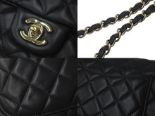 Load image into Gallery viewer, CHANEL シャネル ミニ マトラッセ チェーン ショルダーバッグ 30番台 ラムスキン ブラック ココマーク ロゴ 美品 中古 61330