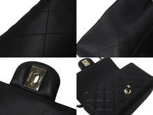 Load image into Gallery viewer, CHANEL シャネル ミニ マトラッセ チェーン ショルダーバッグ 30番台 ラムスキン ブラック ココマーク ロゴ 美品 中古 61330