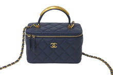 Load image into Gallery viewer, 極美品 CHANEL シャネル バニティチェーンショルダーバッグ トップハンドル ランダム カーフ ネイビー ゴールド金具 中古 61398