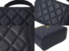 Load image into Gallery viewer, 極美品 CHANEL シャネル バニティチェーンショルダーバッグ トップハンドル ランダム カーフ ネイビー ゴールド金具 中古 61398