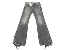Load image into Gallery viewer, 未使用 BALENCIAGA バレンシアガ フレアデニムパンツ 697829 TBP47 ユニセックス Sサイズ コットン ブラック 中古 61507