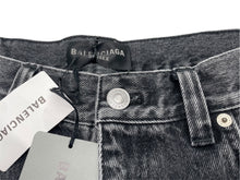 Load image into Gallery viewer, 未使用 BALENCIAGA バレンシアガ フレアデニムパンツ 697829 TBP47 ユニセックス Sサイズ コットン ブラック 中古 61507