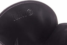 Load image into Gallery viewer, MM6 Maison Margiela メゾン マルジェラ 20AW ポーチ カード入れ ケース レザー 円状 ブラック S63UI0053 未使用 35532